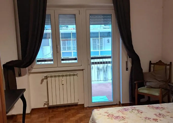 Lovely Near Trastevere Ferienhaus Rom